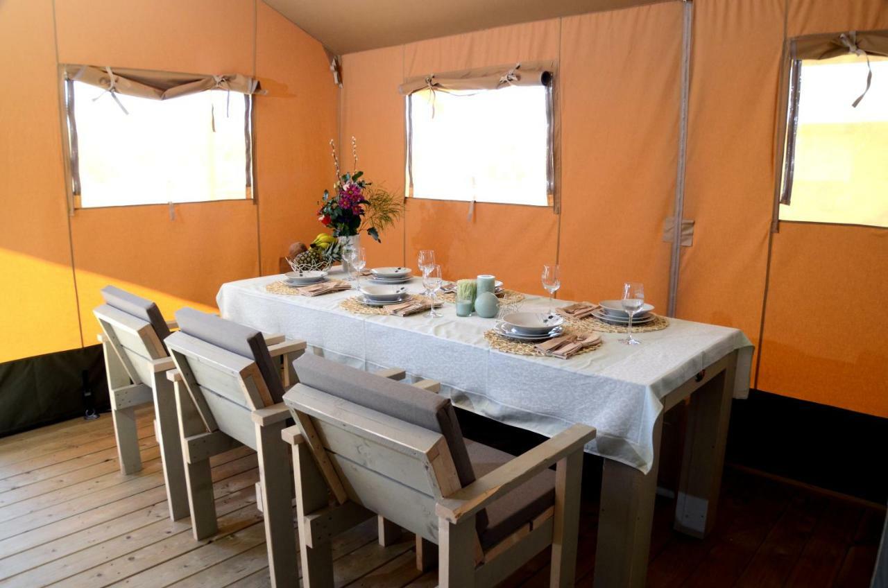 Отель Grande Glamping With Pool Биоград-на-Мору Экстерьер фото